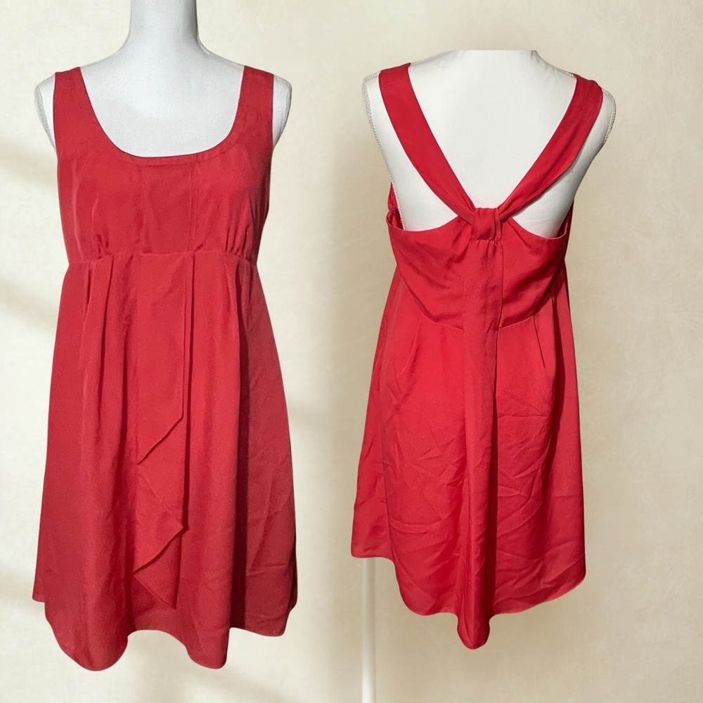 Jessica Simpson Sz 12 Coral Sundress with flowing pleated front design, lined